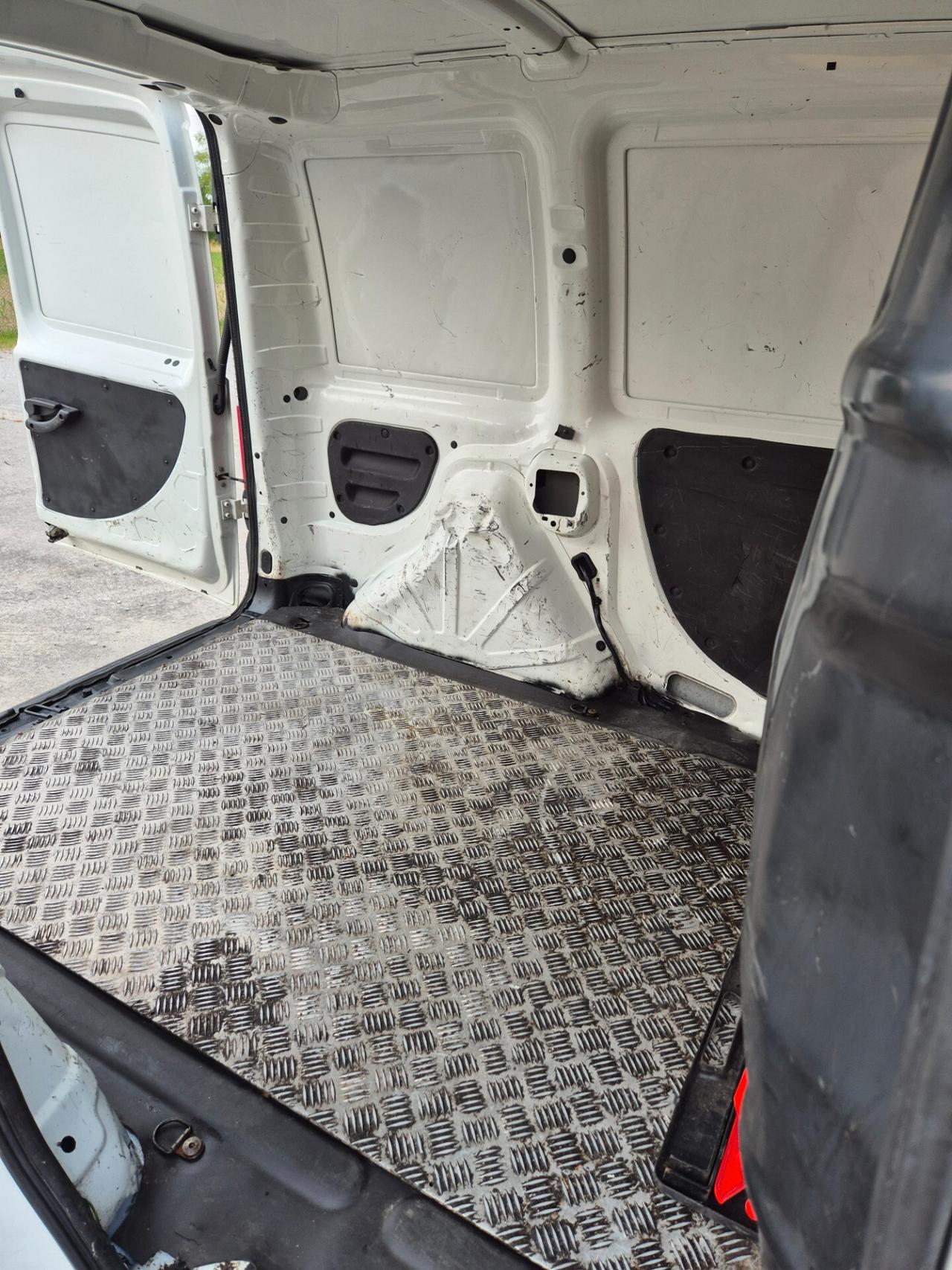 Fiat Doblo 1.9 JTD cat Cargo Lamierato