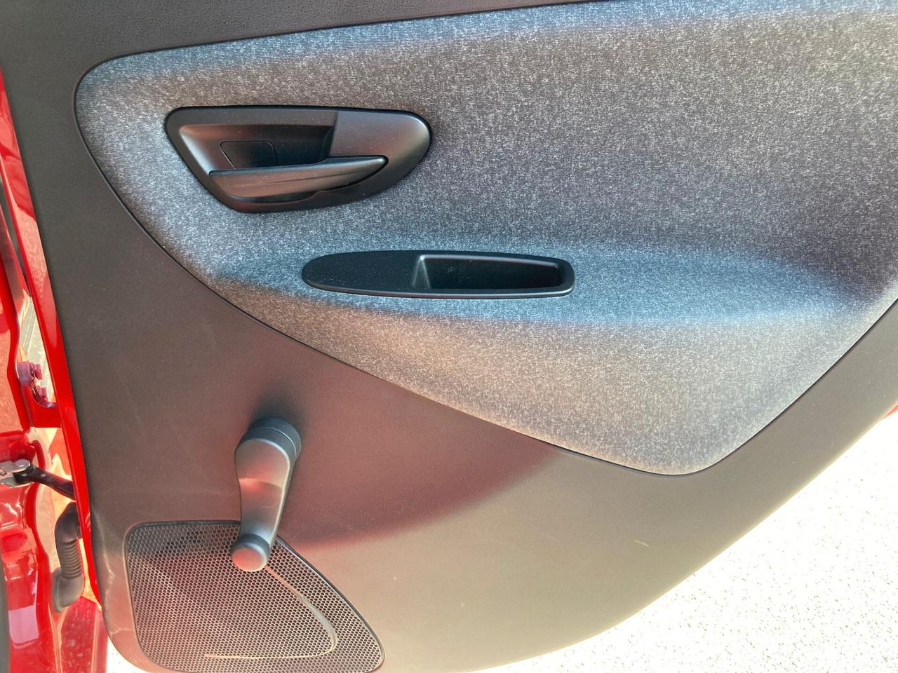 Lancia Ypsilon 1.2 69 CV 5 porte GPL Ecochic Silver