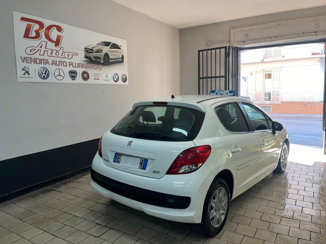 Peugeot 207 1.4 HDi 70CV 5p. 2012 unico prop