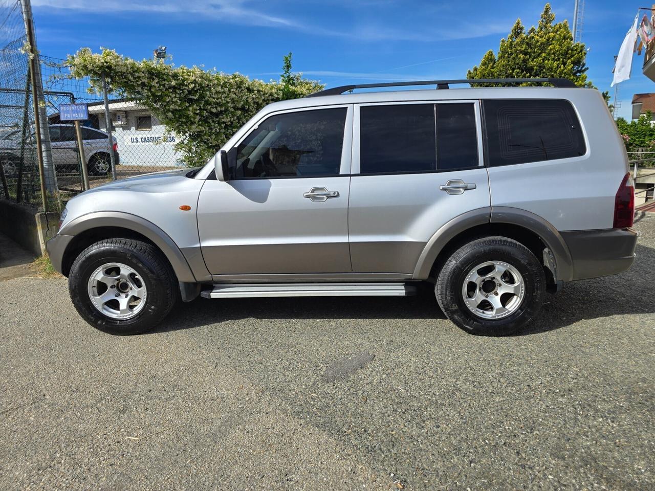 Mitsubishi Pajero 3.2 DID WAGON GLS 7 POSTI