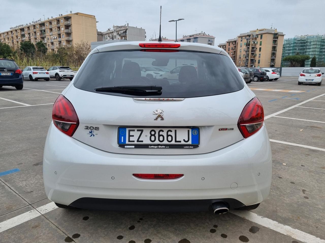 Peugeot 208 PureTech Turbo 110 EAT6 S&S 5P GT Line