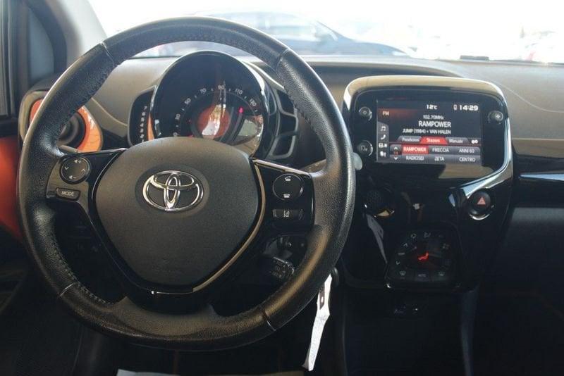 Toyota Aygo 1.0 VVT-i 72 CV 5 porte x-cite