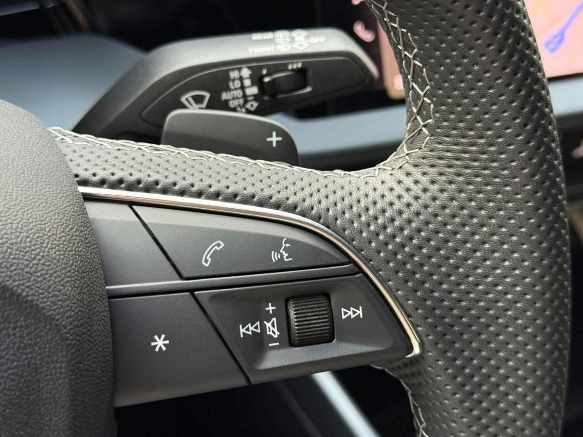 New Audi A3 Sportback 35 TFSI S-line Idenity Black 150CV