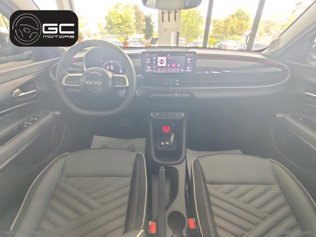 Fiat 600 Hybrid 100 CV DCT MHEV