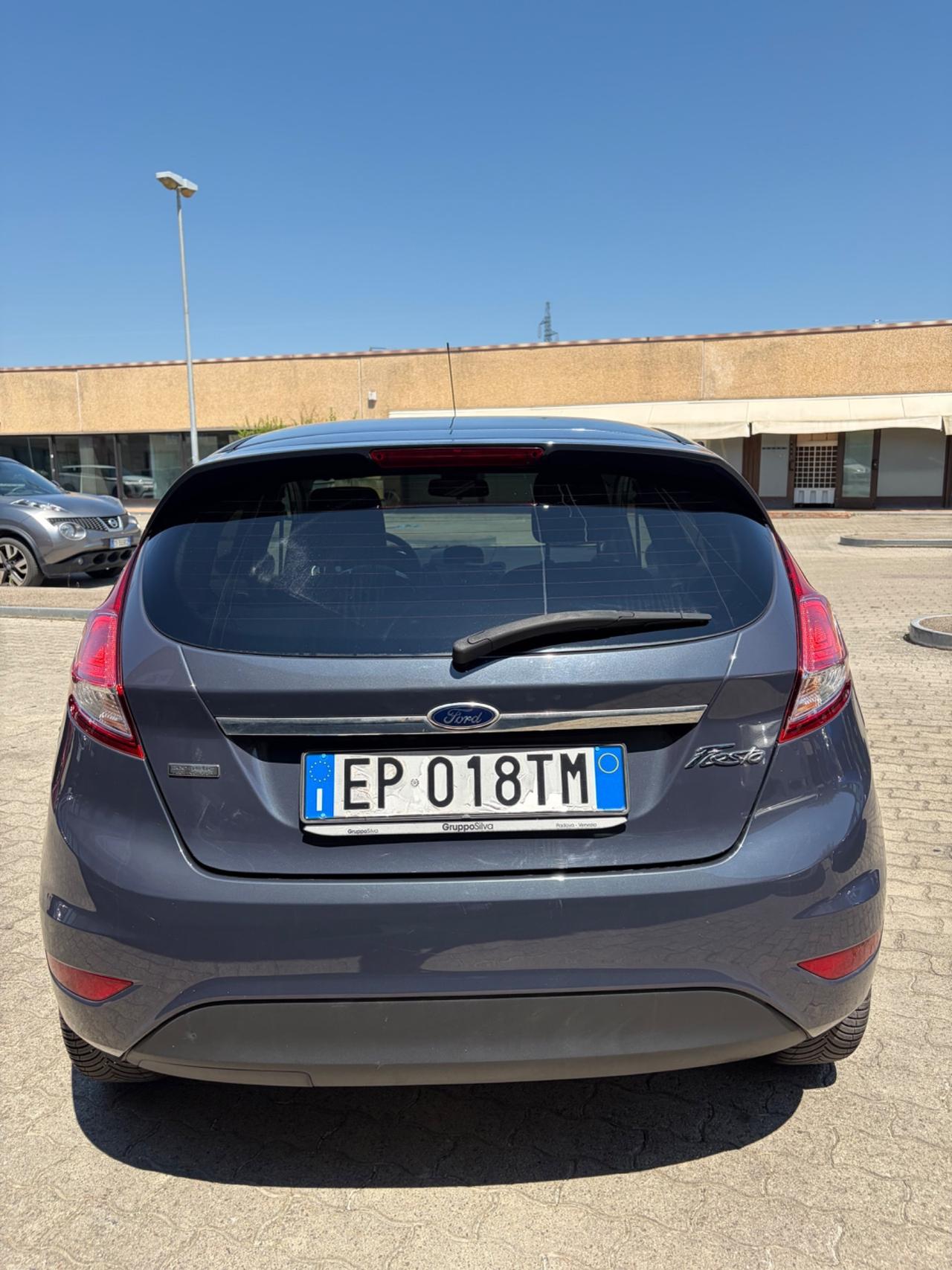 Ford Fiesta 1.4 TDCi 70CV 5 porte Titanium