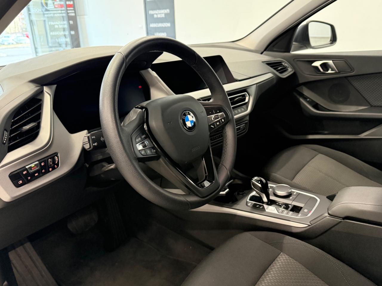 Bmw 118 118i 5p. Business Advantage