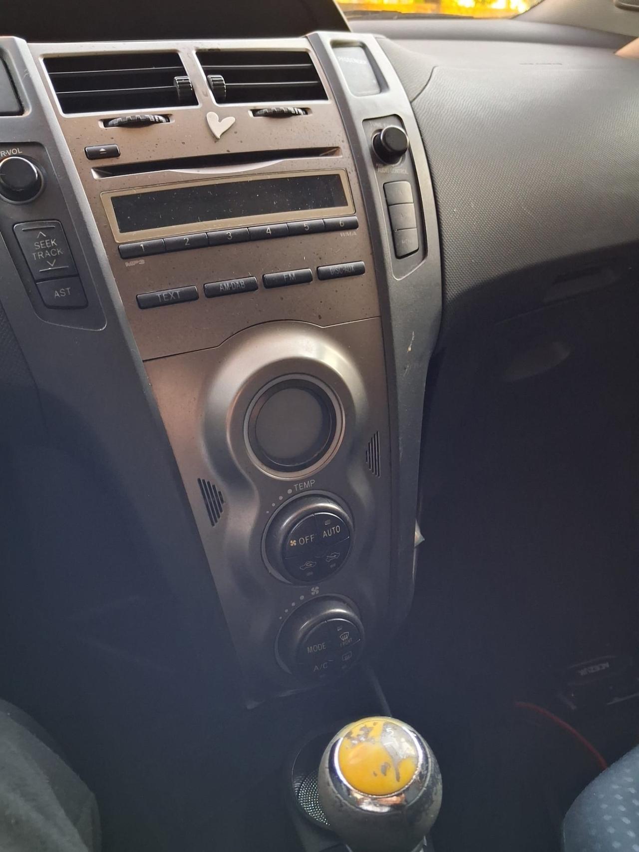 Toyota Yaris 1.3 5 porte Sol