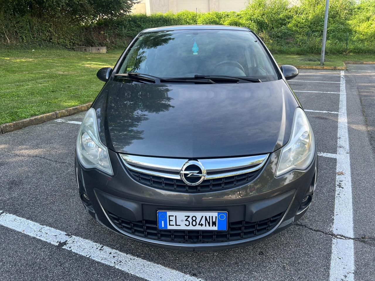 Opel Corsa 1.2 5 porte Sport