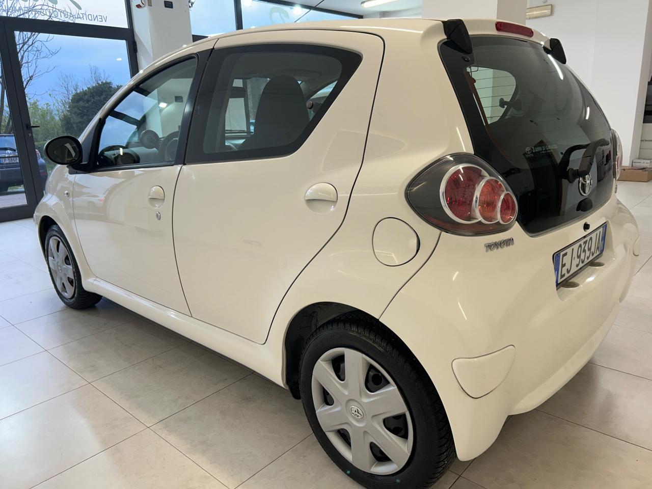 Toyota Aygo 1.0 benzina 50kw cambio automatico