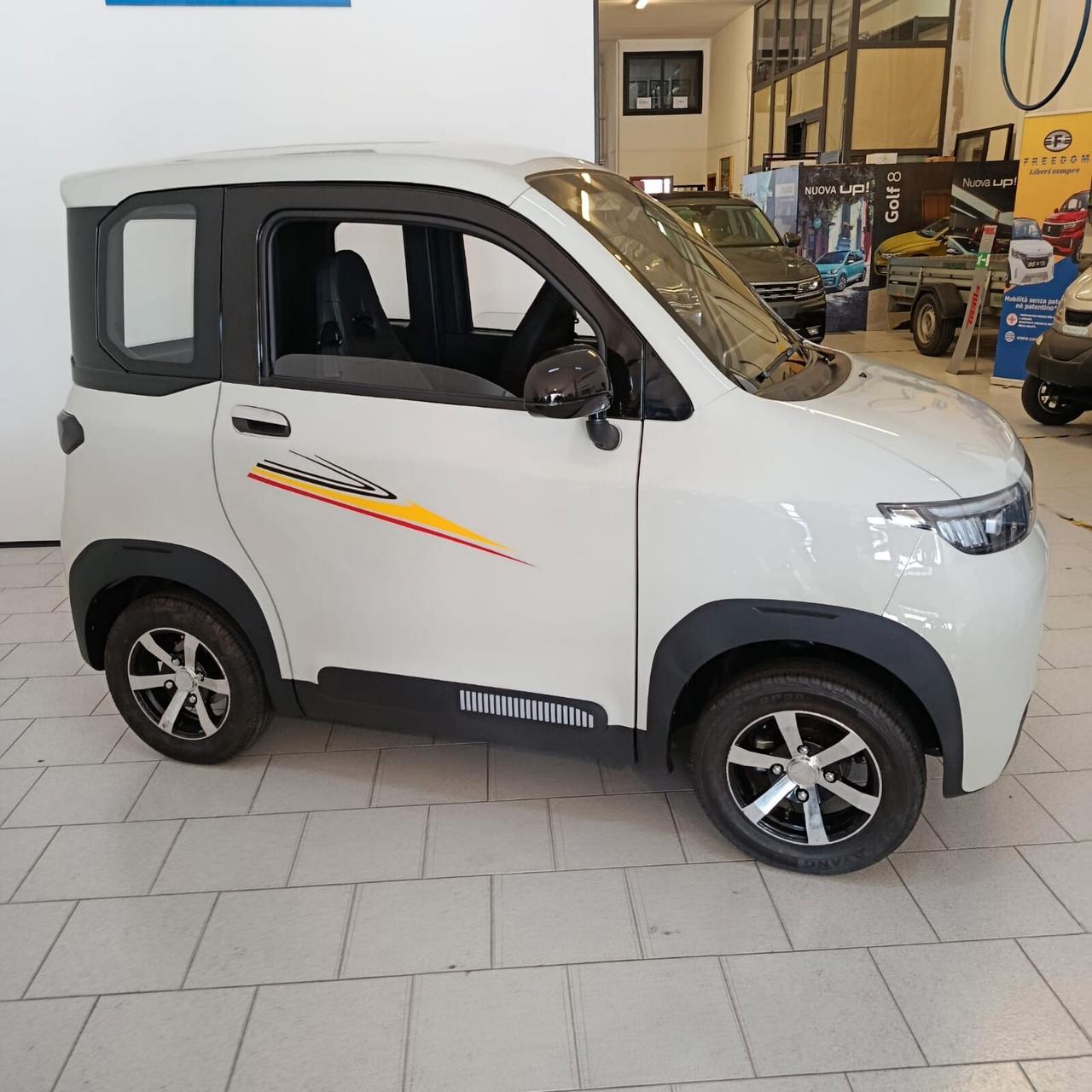 SGOMMINA ONE - QUADRICICLO ELETTRICO LEGGERO SI GUIDA DAI 14 ANNI