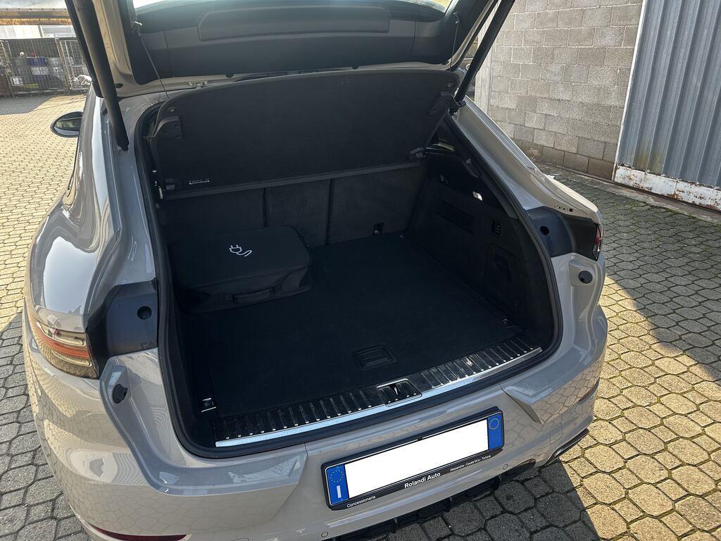 Porsche Cayenne Coupe 3.0 E-Hybrid Tiptronic