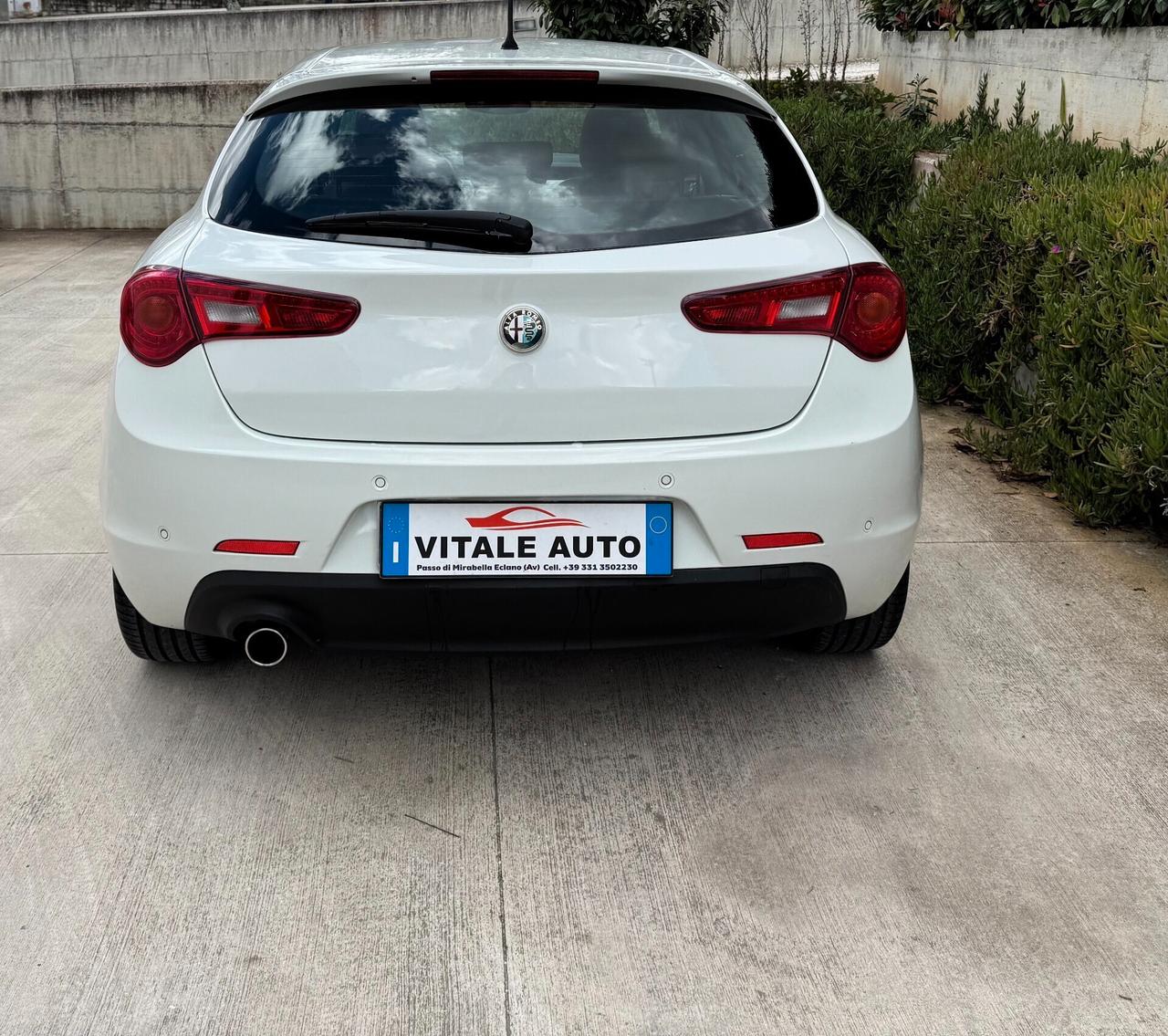 Alfa Giulietta 1.6 JTDm Exclusive 105 CV Si neopatentati