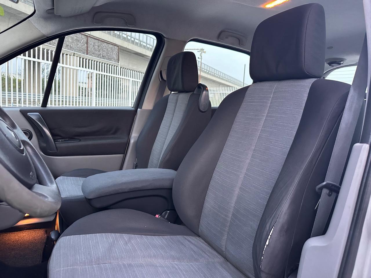 Renault Scenic 2006 1.5 Diesel 105CV Dynamique !AFFARE!