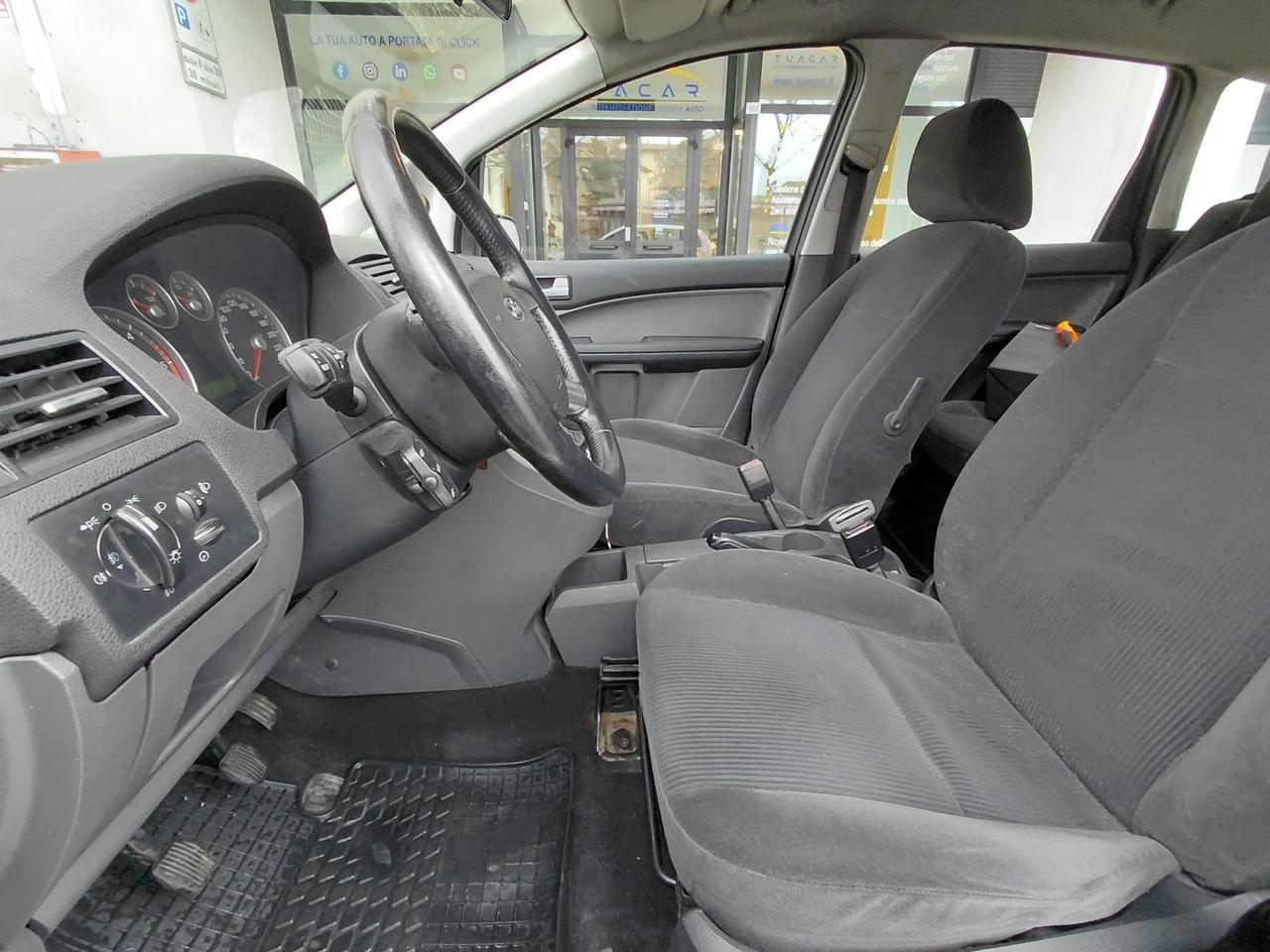 Ford Focus Ghia 1.6 TDCi DPF #9246