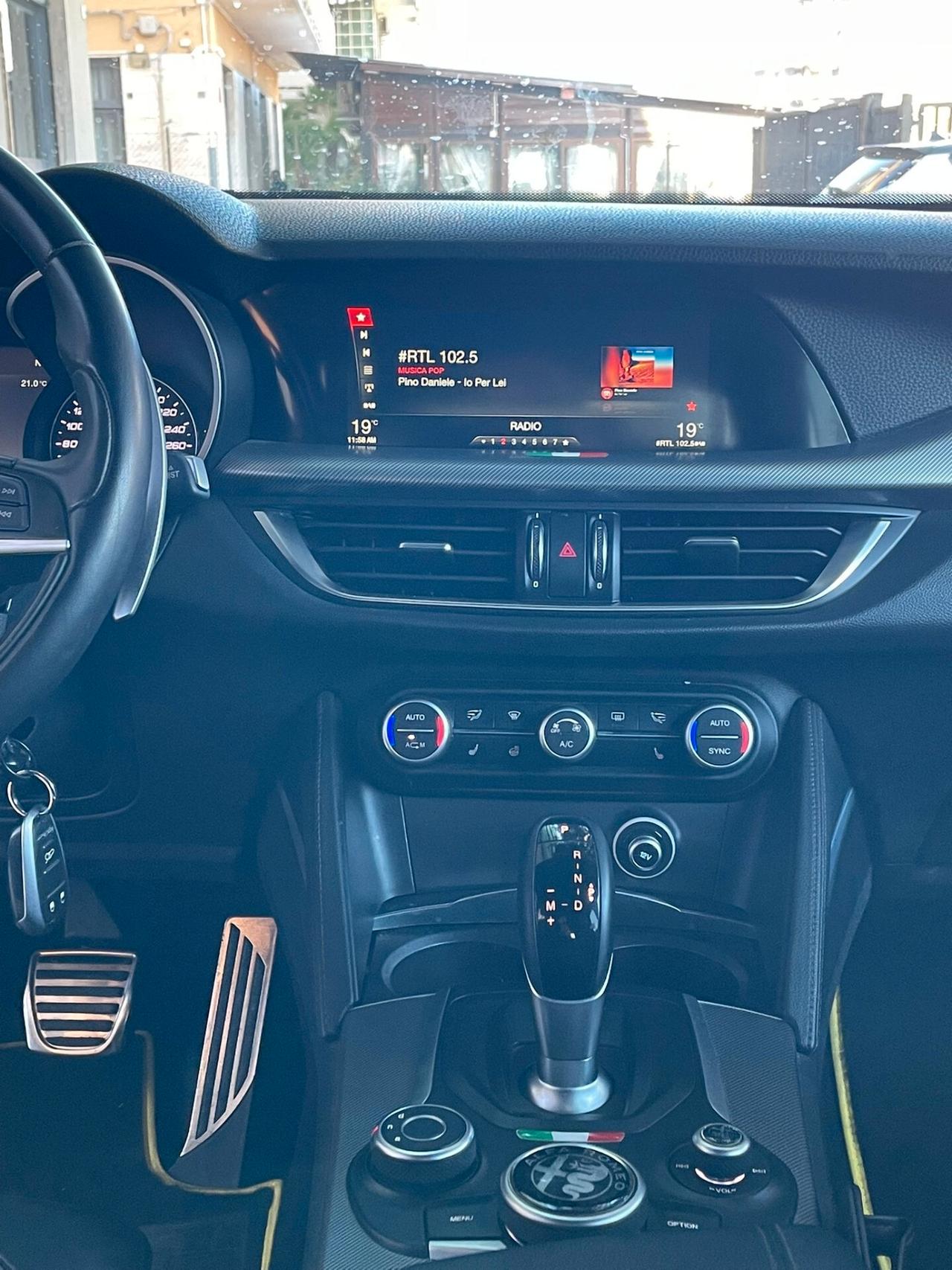 Alfa Romeo Stelvio 2.2 Turbodiesel 180 CV AT8 RWD Super