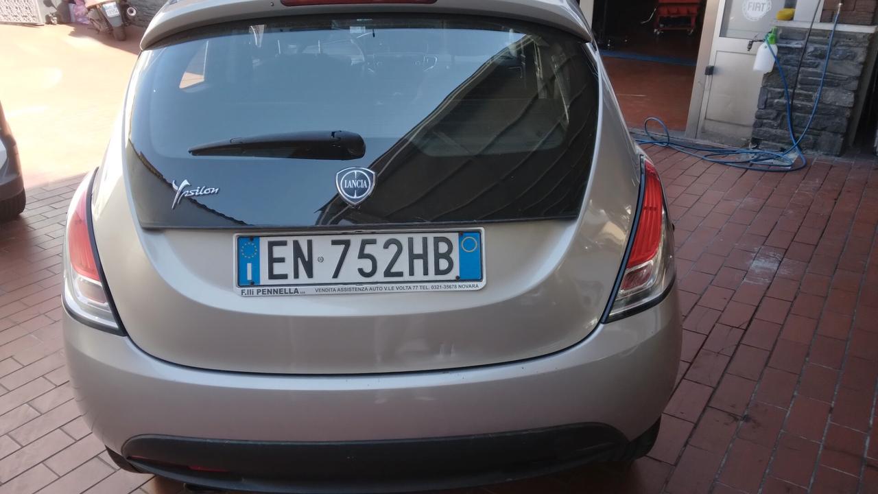 Lancia Ypsilon 1.2 69 CV Unyca