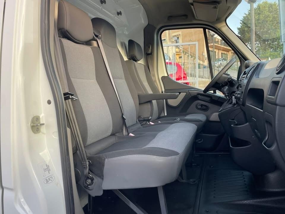 Renault Master 2.3 dci 125 cv