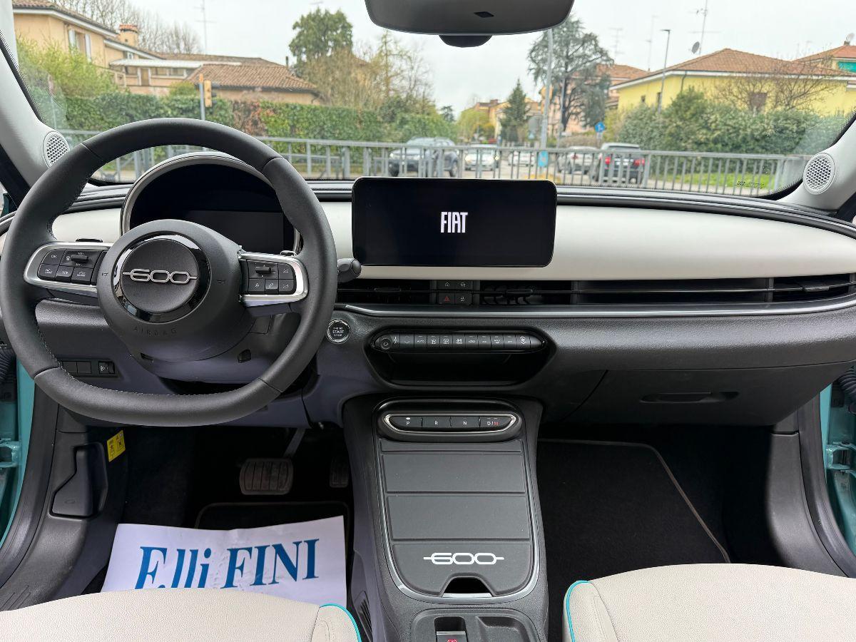 FIAT - 600 - Hybrid DCT MHEV La Prima
