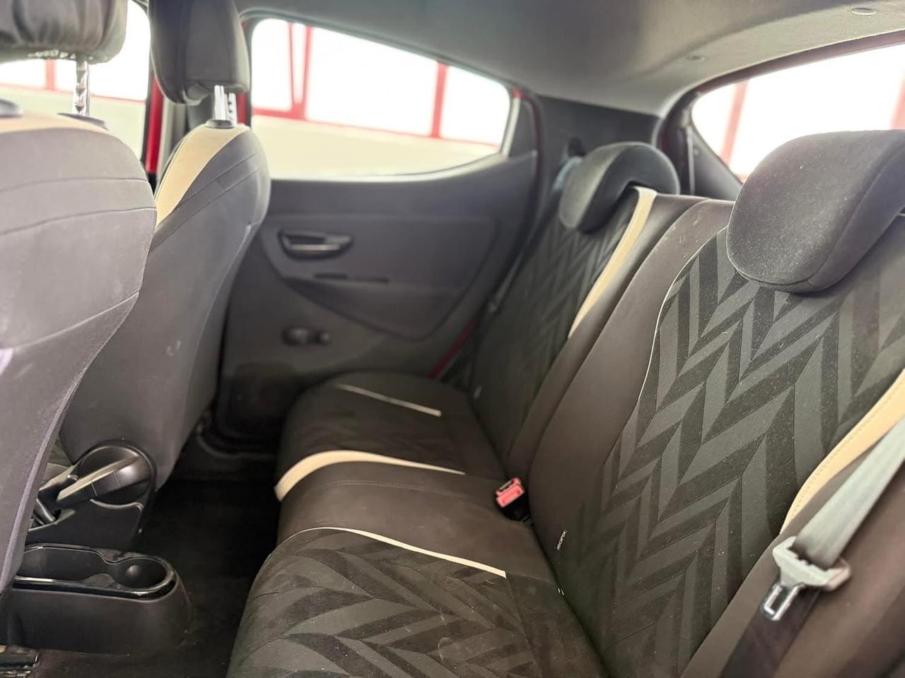 Lancia Ypsilon 0.9 TwinAir 85cv Metano/Benz 2017 Elefantino