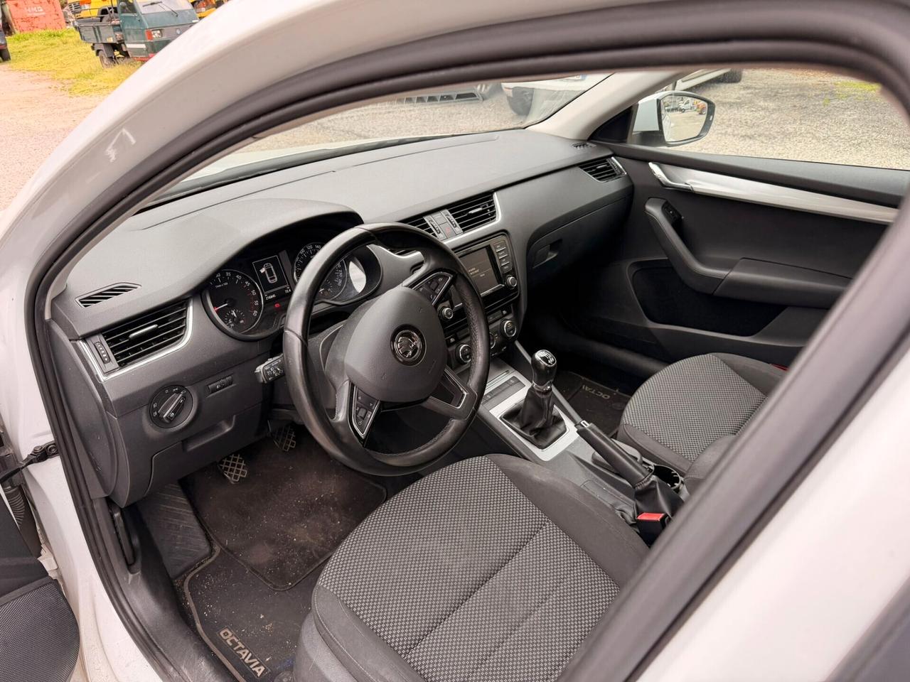 Skoda Octavia 1.6 TDI CR 110 CV 4x4 Wagon Executive