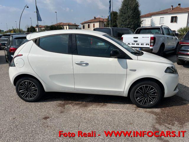 LANCIA Ypsilon 1.0 FireFly 5 porte S&S Hybrid Gold PROMO !!