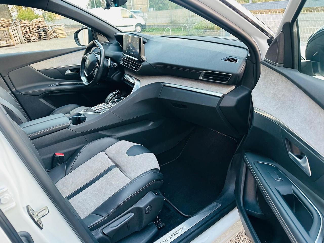 Peugeot 3008 Hybrid 225 e-EAT8 GT