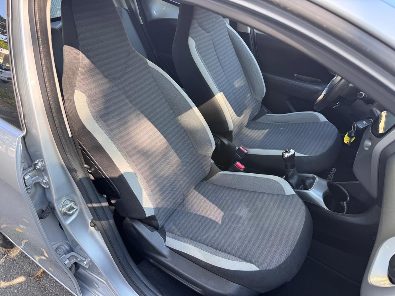 Toyota Aygo 1.0 VVT-i 72 CV 5 p x-cite garanzia 12 mesi