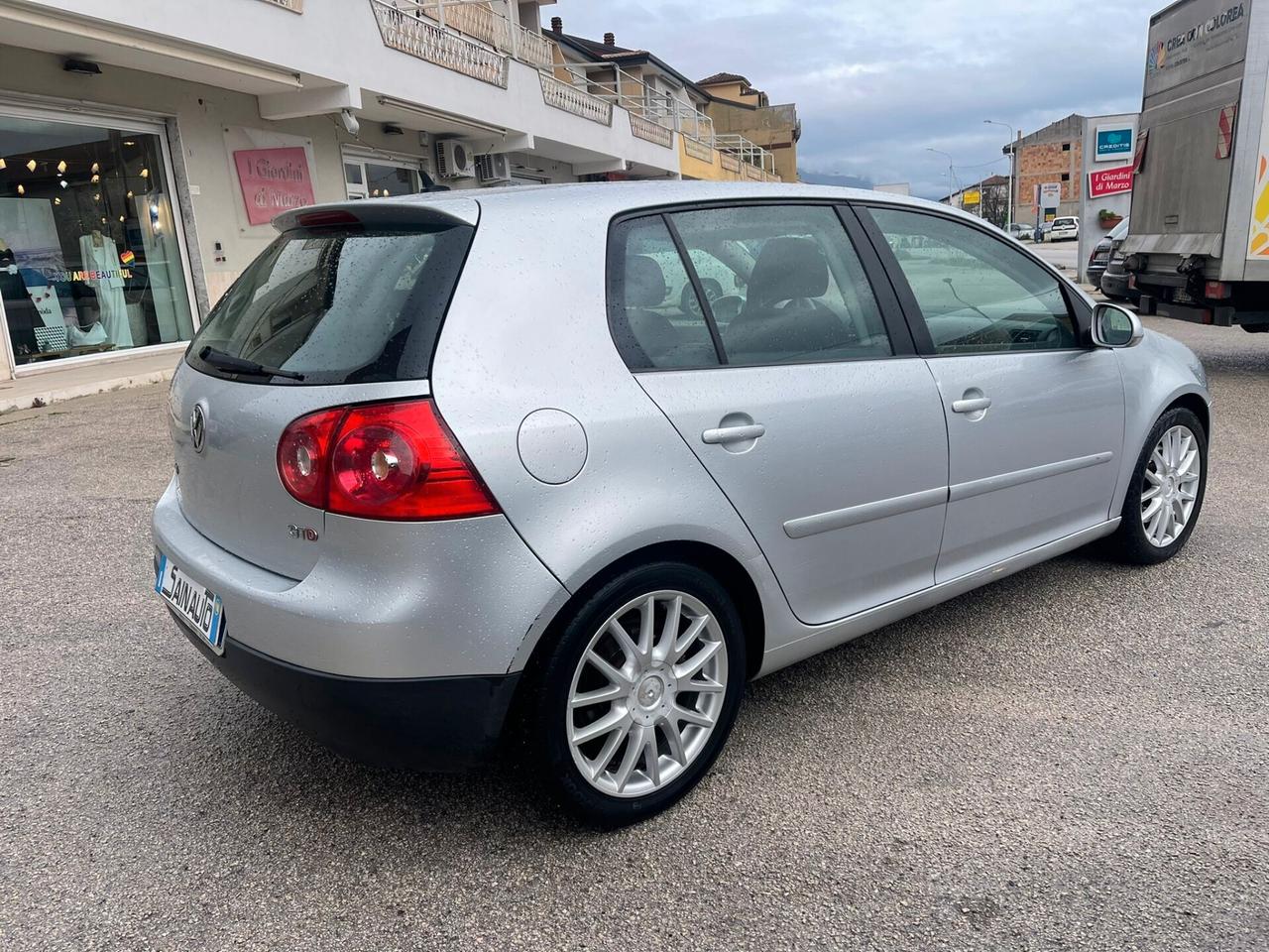 Volkswagen Golf 2.0 TDI GTD DSG