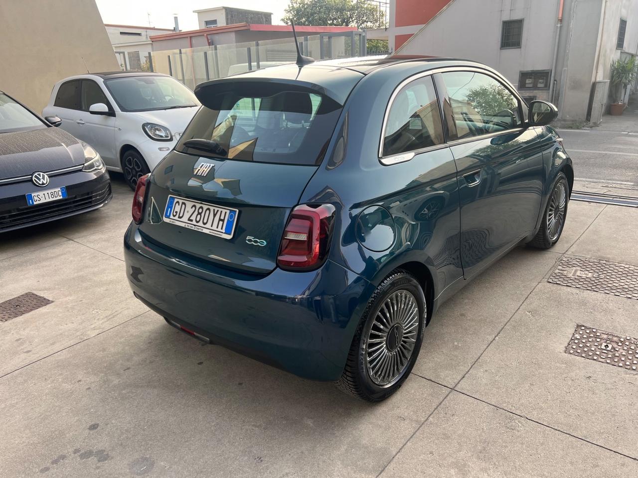 Fiat 500 500e Berlina 42 kWh La Prima OPENING EDITION