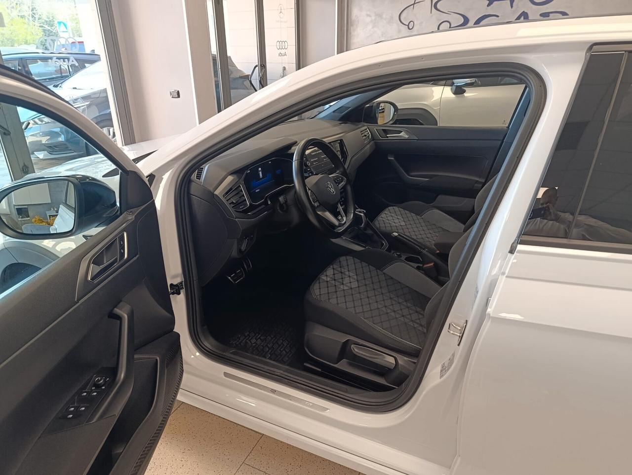 Volkswagen Taigo 1.5 TSI ACT 150 CV DSG R-Line