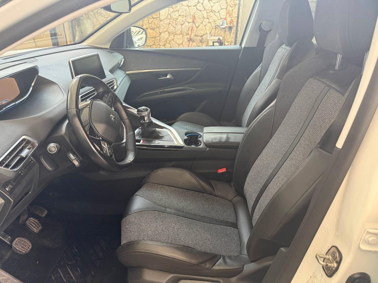 Peugeot 3008 2019 Allure 1.5 130CV Castelletto Modificato