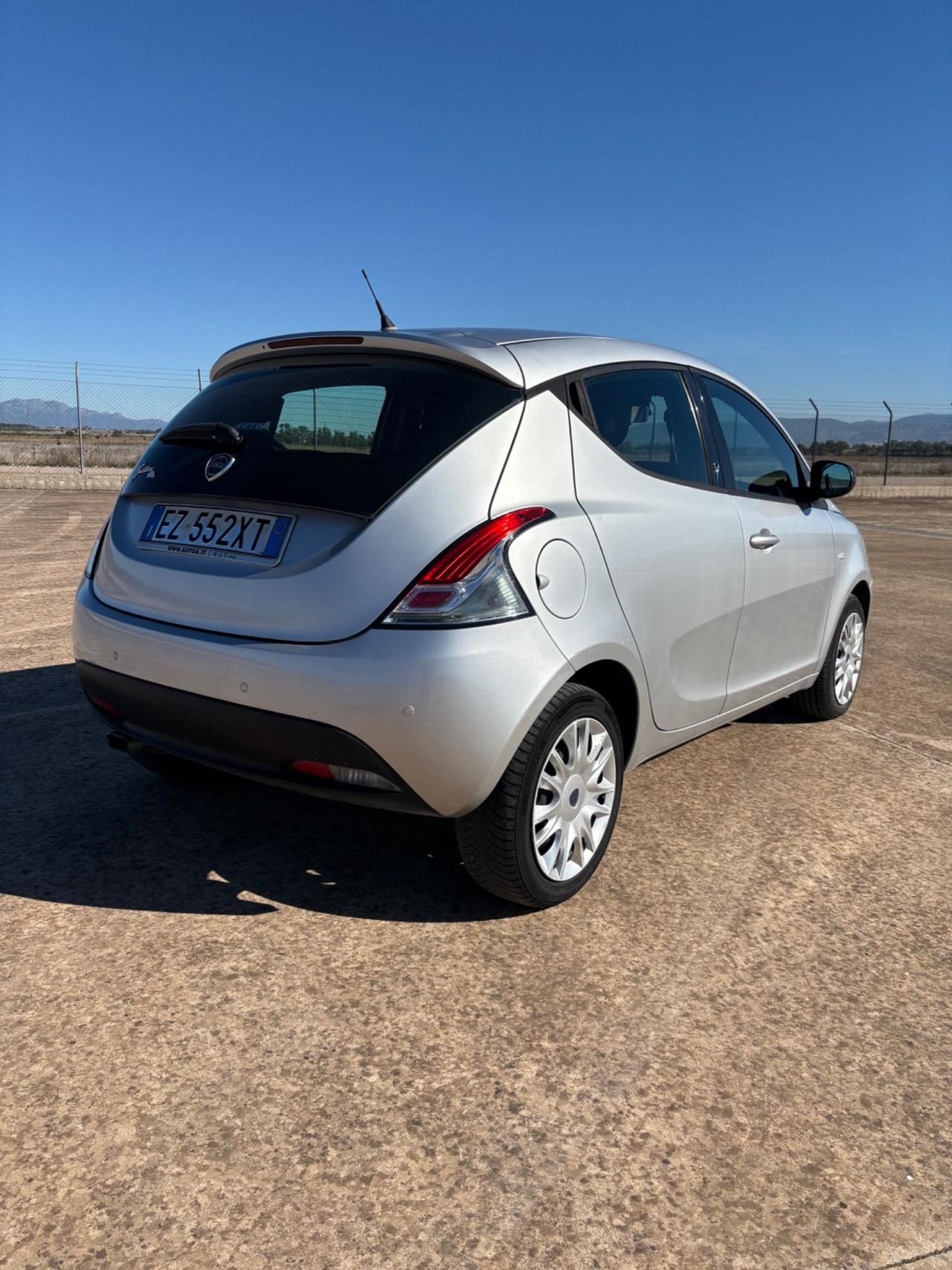 Lancia Ypsilon 1.3 MJT 16V 95 CV 5 porte S&S Elle