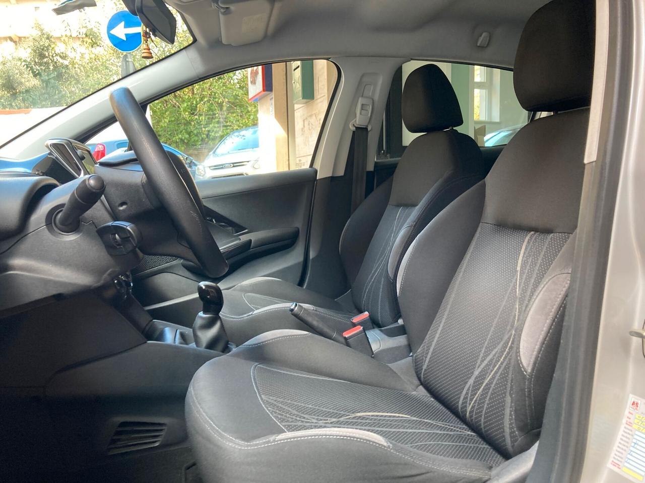 Peugeot 208 1.2 VTi 82 CV 5 porte Access