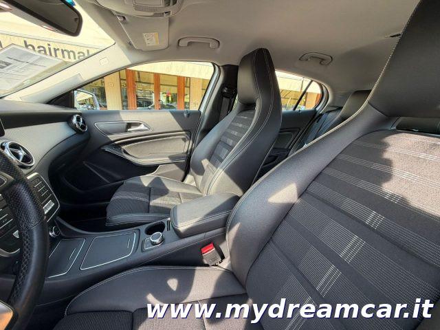 MERCEDES-BENZ GLA 200 d Automatic Sport