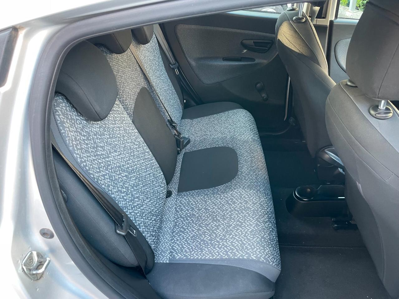 Lancia Ypsilon 1.2 69 CV 5 porte S&S Elefantino Blu