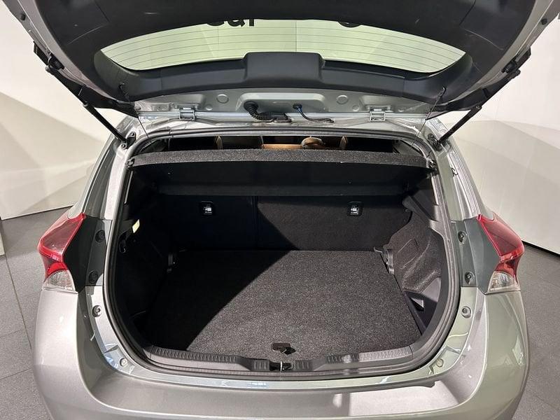 Toyota Auris 1.8 Hybrid E-CVT Lounge AREA C FREE