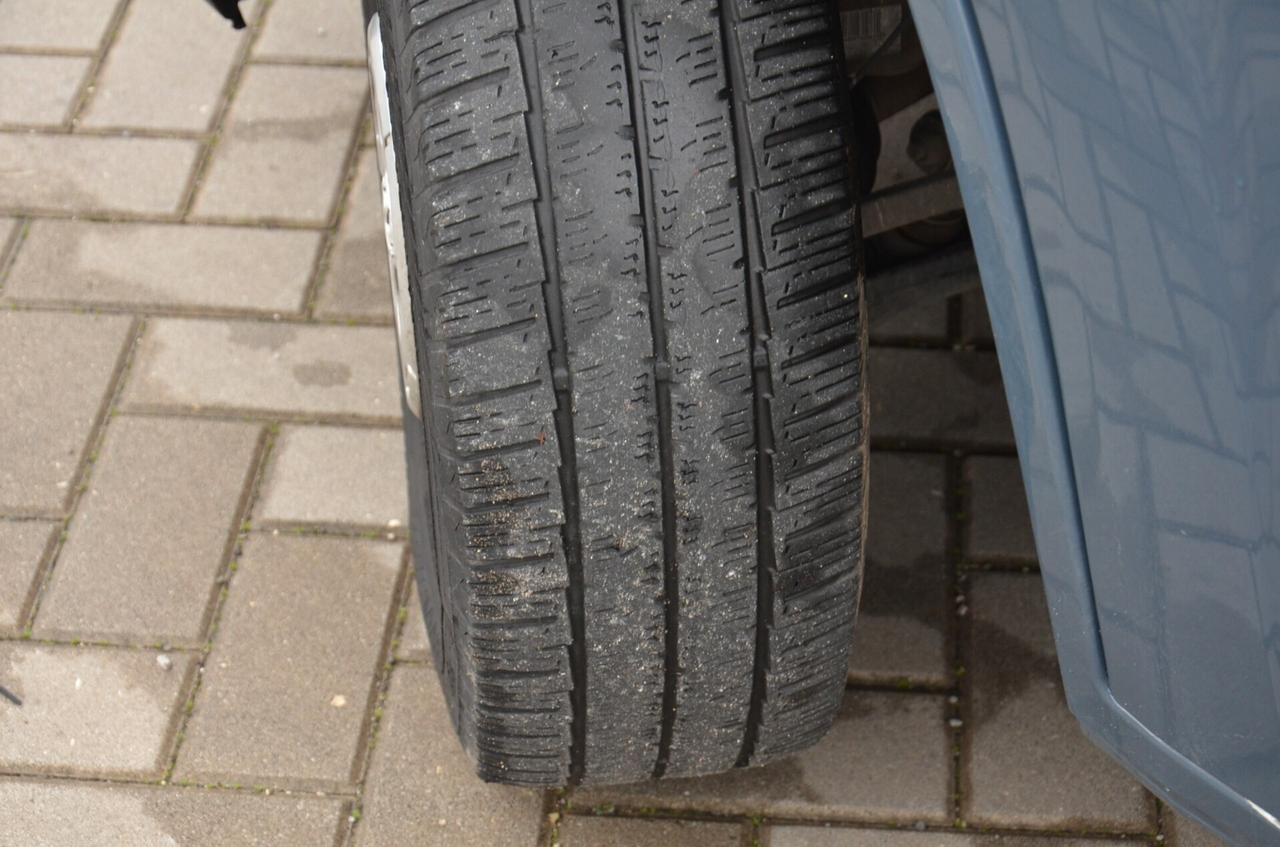 Peugeot Boxer 330 2.2 BlueHDi 120 S&S PC-TN Furgone