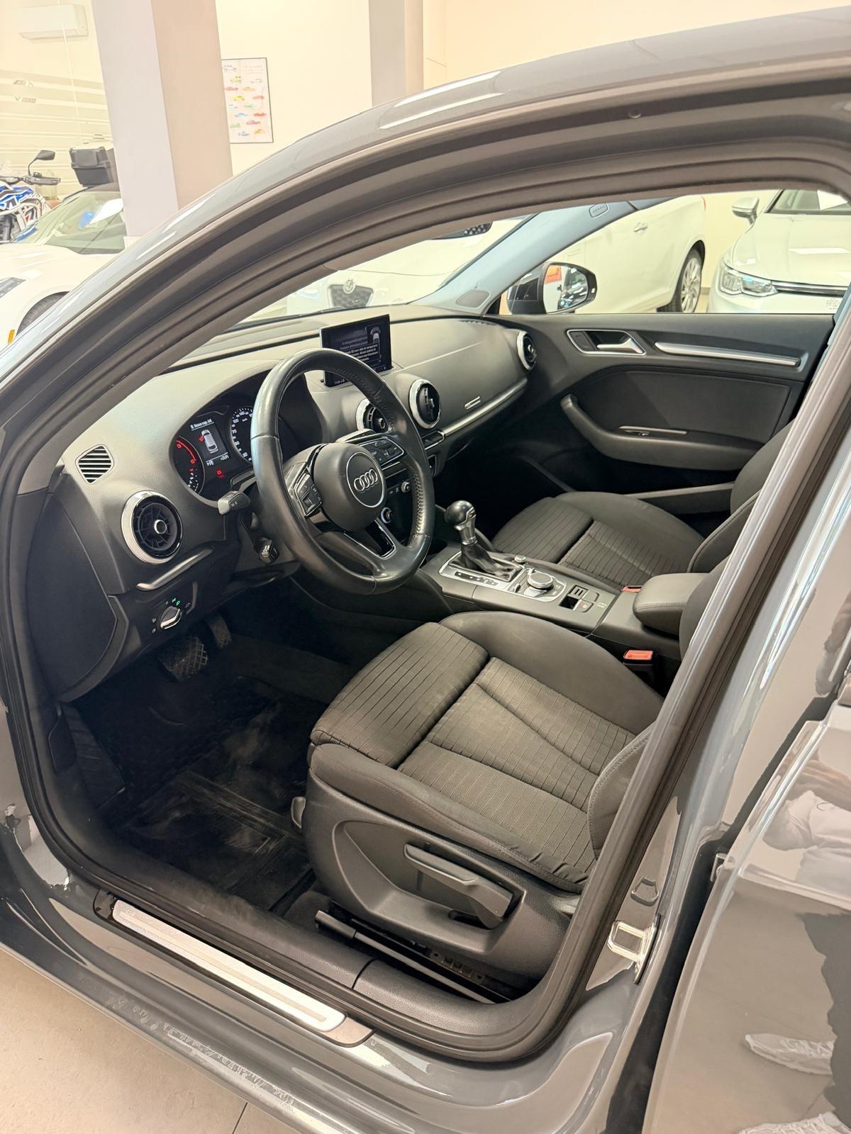 Audi A3 SPB 1.6 TDI 116 CV S tronic Sport