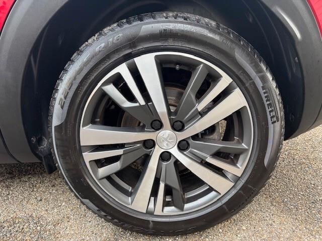 PEUGEOT 3008 BLUEHDI 130cv EAT8 S&S ALLURE