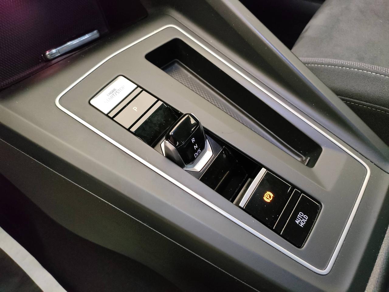 VOLKSWAGEN Golf VIII 2020 - Golf 2.0 tdi Style 115cv dsg