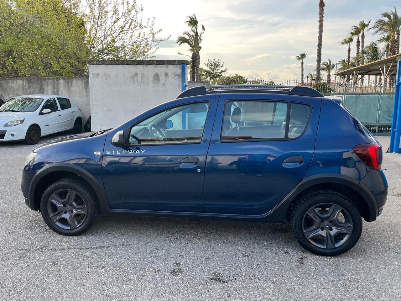 Dacia sandero stepway-0.9 tce-benz-2017