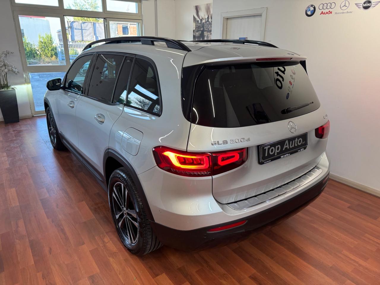 MERCEDES-BENZ GLB 200 d AUT. 4MATIC SPORT / 7 POSTI