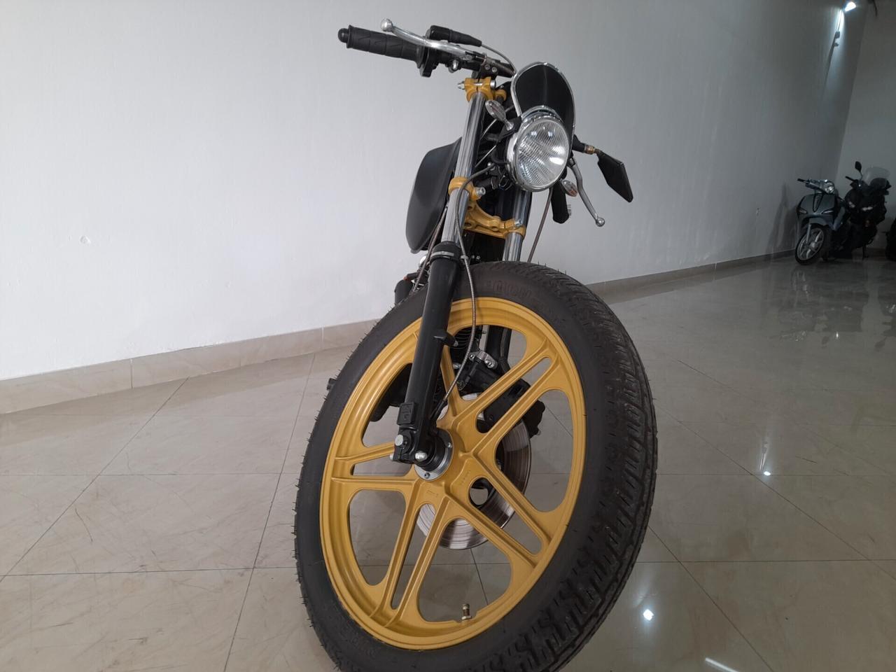 Honda CN 125 TRENTENNALE