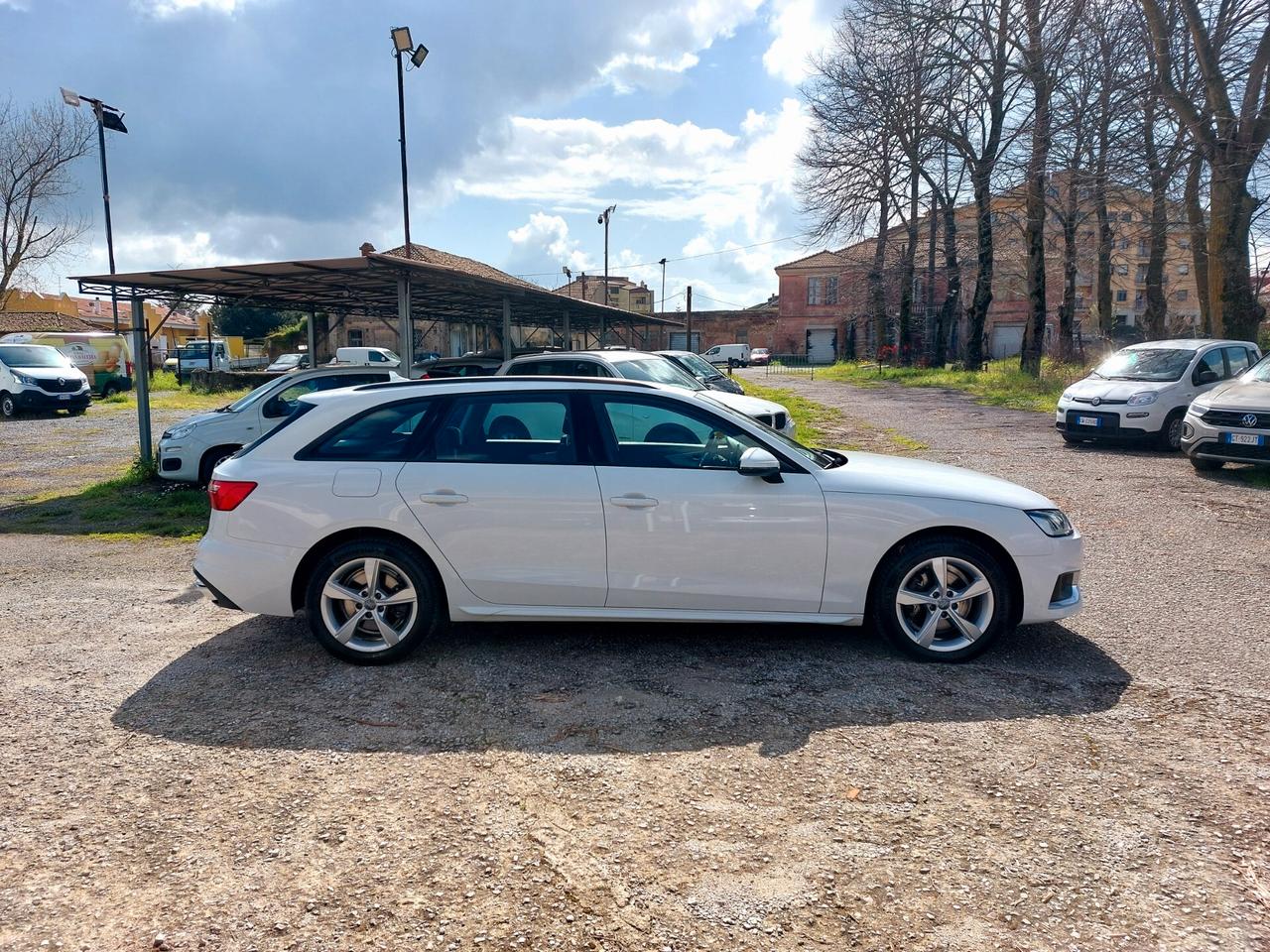 Audi A4 Avant 2.0 TDI 136CV MHEV Advanced - 2020