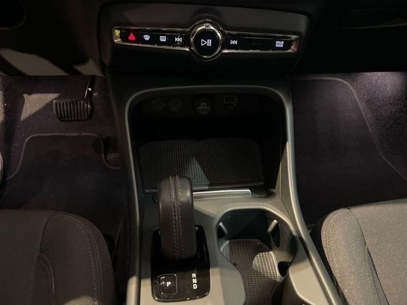 Volvo XC40 1.5 t3 Momentum Pro 163cv auto my21