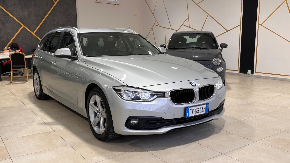 BMW - Serie 3 Touring - 320d Touring Luxury