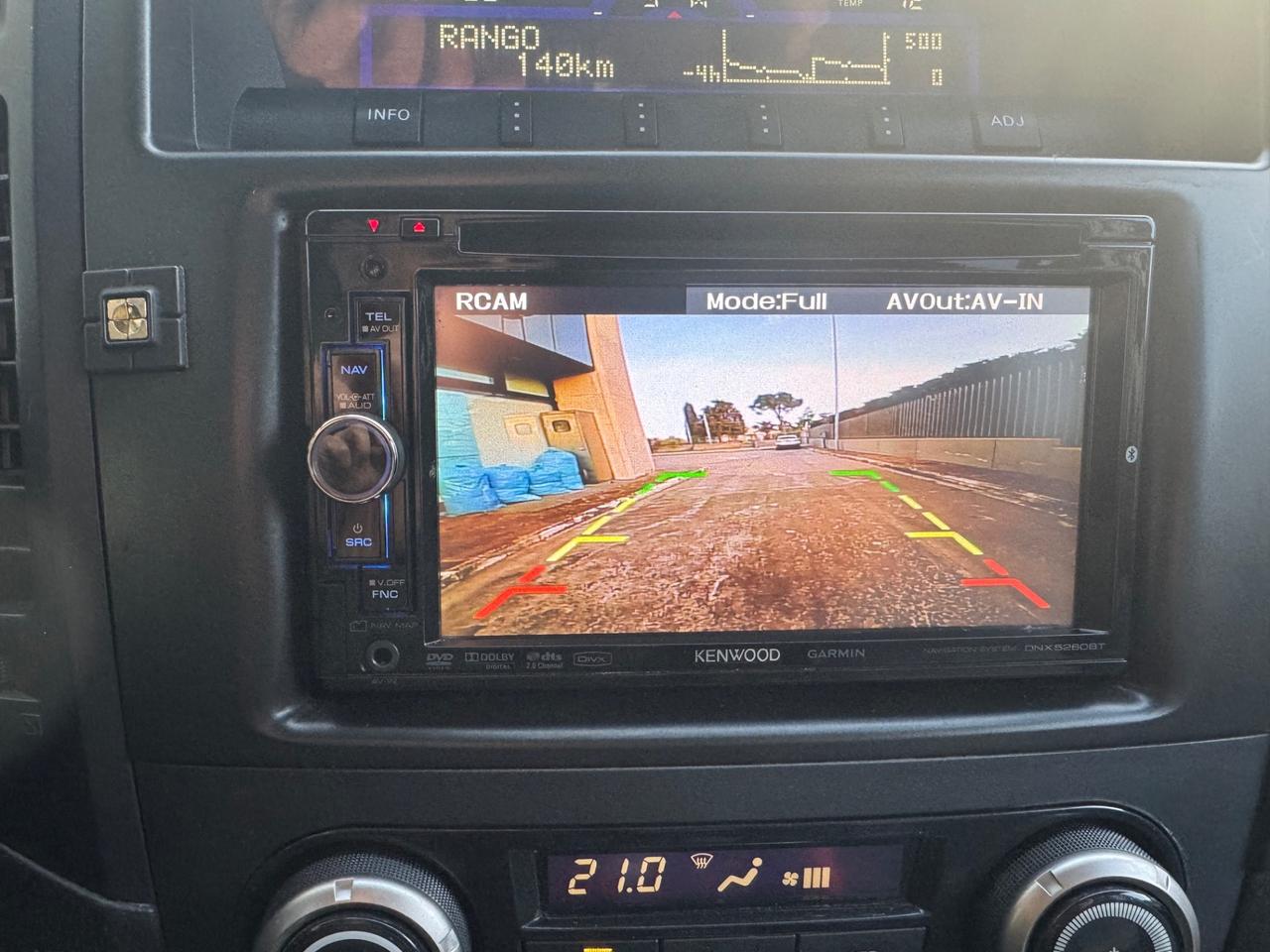 Mitsubishi Pajero 3.2 DI-D Autocarro Manuale Gancio traino