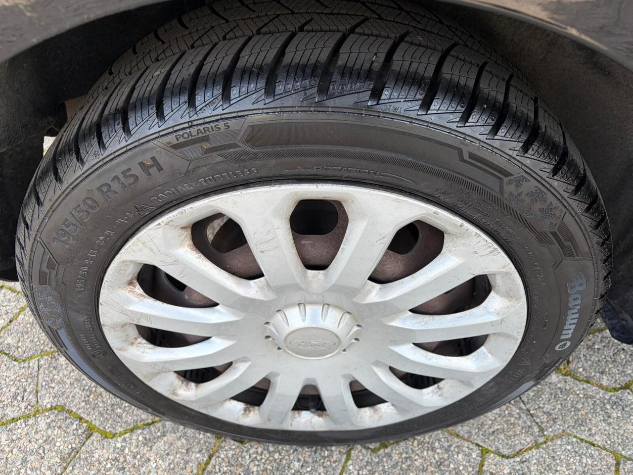 Ford Fiesta 1.2 82 CV 5 porte Titanium*NEOPATENTATI*CLIMA