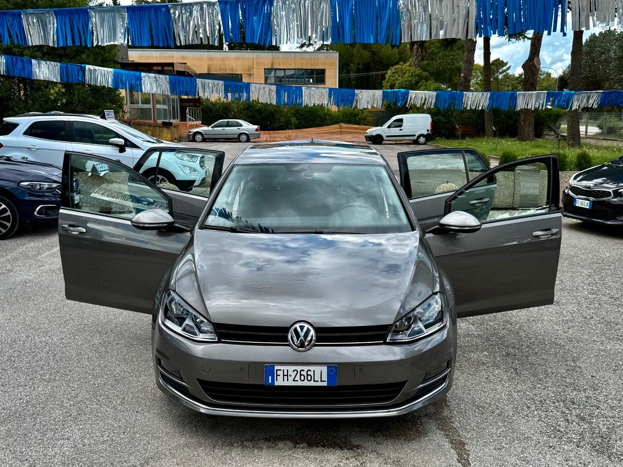 " DA VETRINA " Volkswagen Golf 1.6 TDI DSG Highline