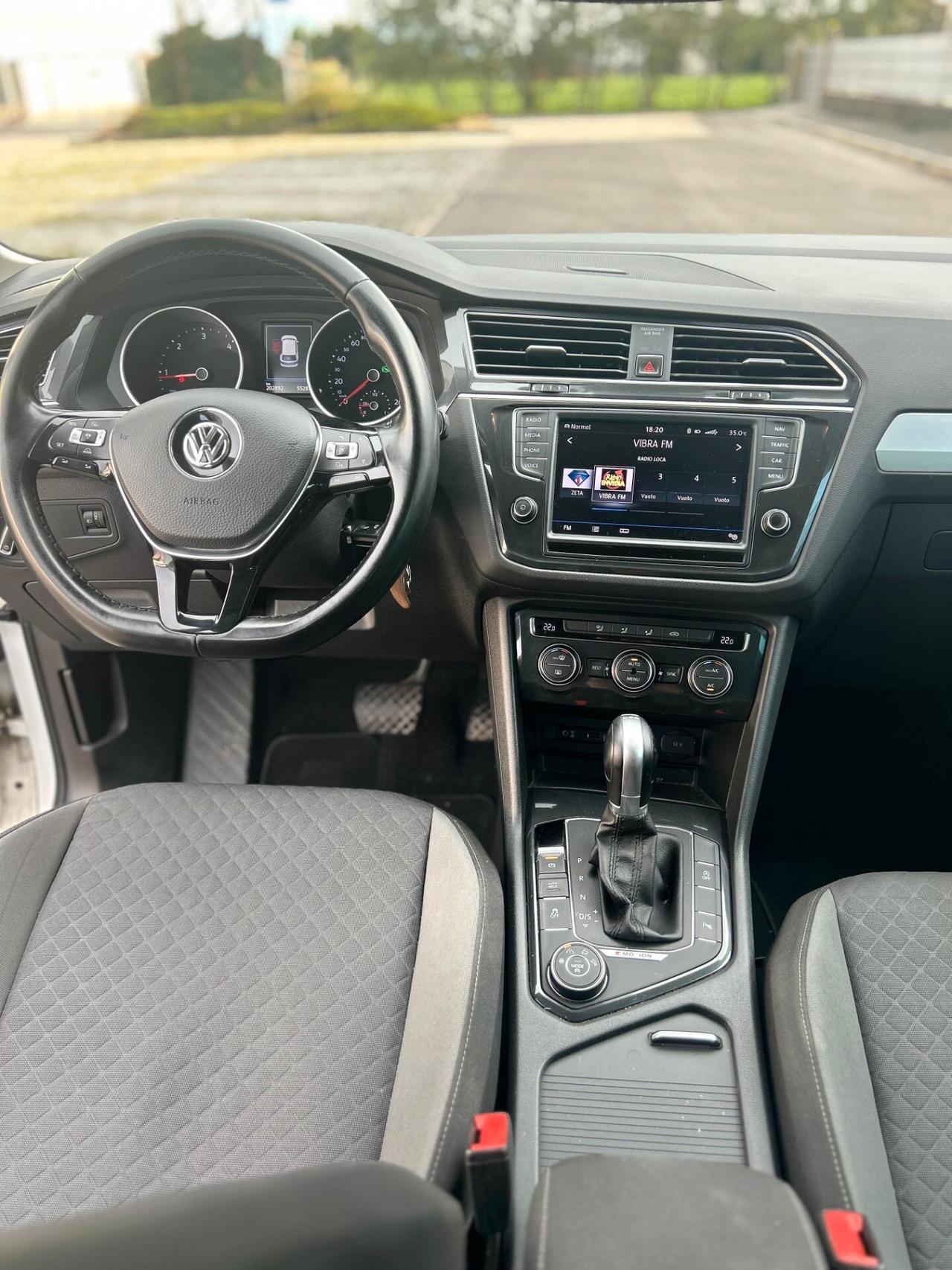 Volkswagen Tiguan 2.0 TDI SCR DSG 4MOTION Business BMT